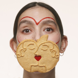 20220112 Dandoy Valentine Shot01 350 1 X1